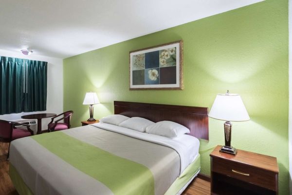 MOTEL 6 MATTOON IL (Magnet)